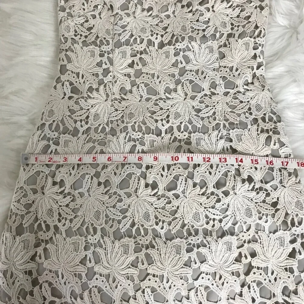 Ann Taylor  Lace V-neck Sleeveless Dress Ivory & Cream Size 2  NWT - Picture 9 of 13